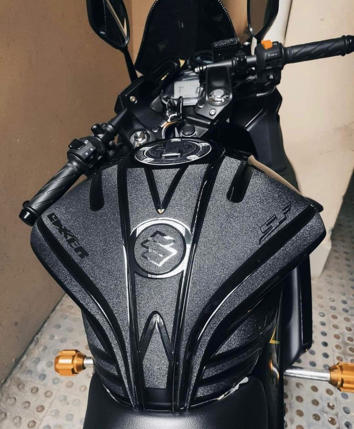 Suzuki Gixxer SF New Premium Tank Pad image