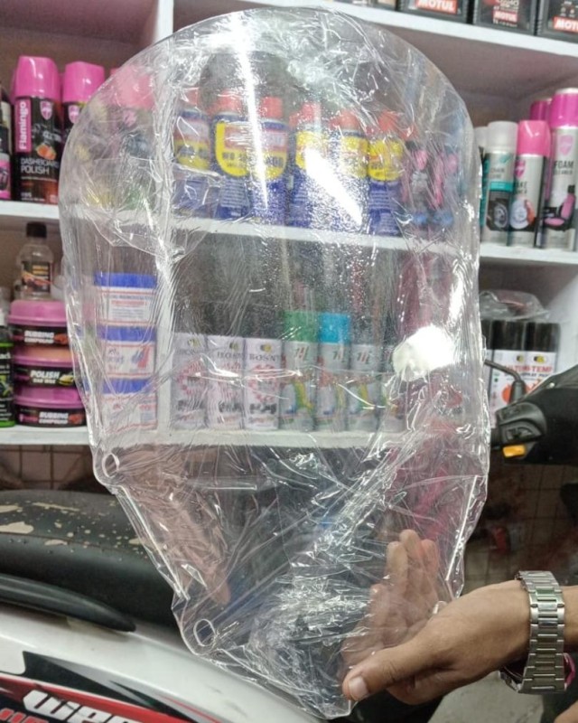 Transparent Bubble Windshield / Visor GSXR 150 image