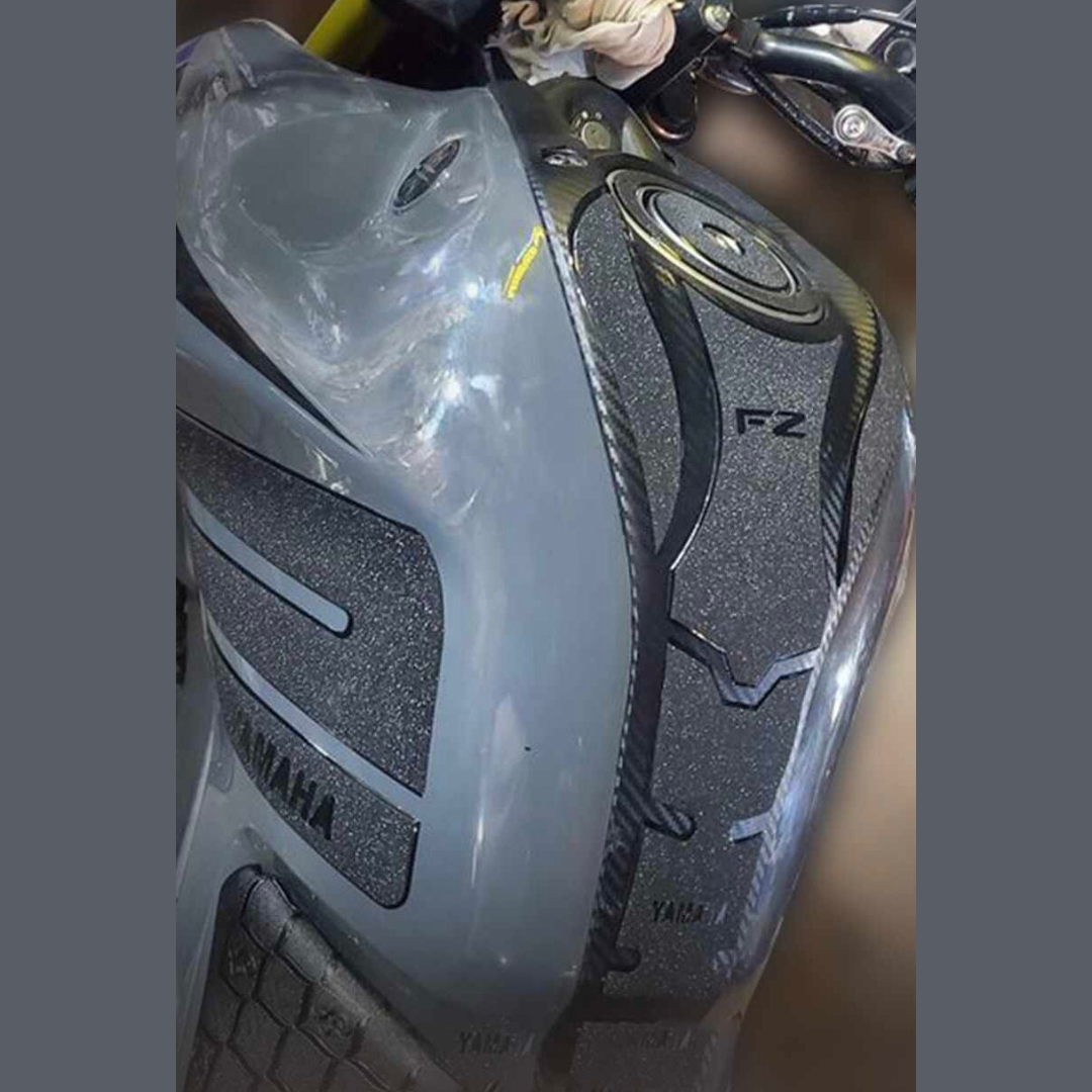 New Premium Tank Pad FZS V3 / V4 image
