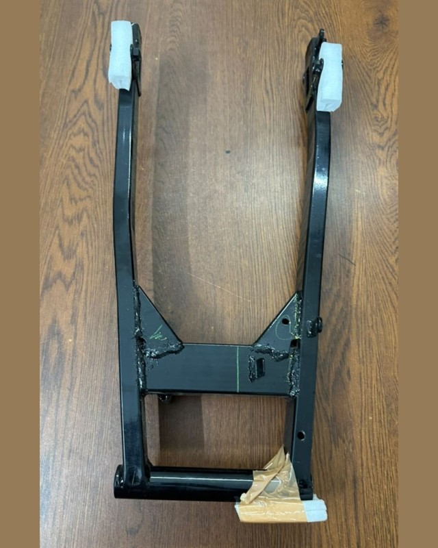 Back Chassis Rear Swing Arm Honda Livo 110 CC image