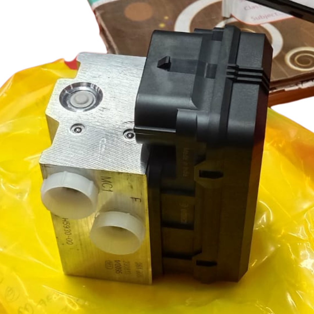Abs Motor for Yamaha R15 v3 Indian Dual Channel Abs image