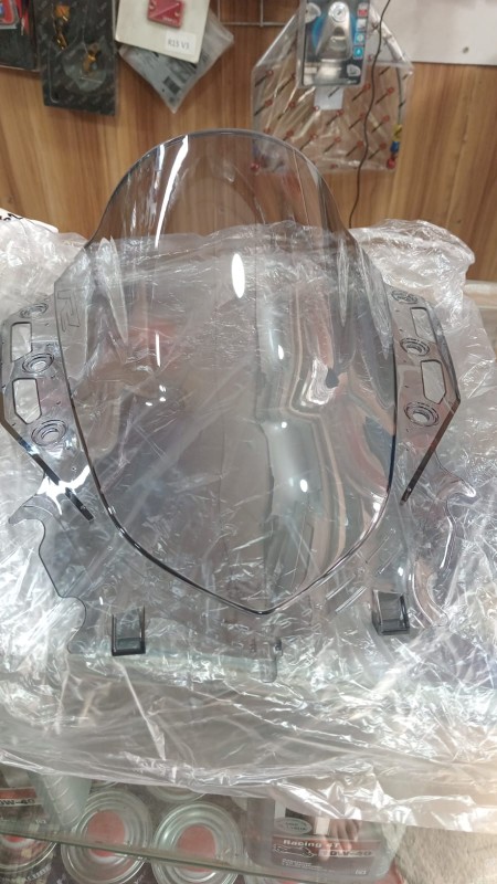 R15 v4 / R15 M Premium R series Windshield Visor (Silver / Mercury) image