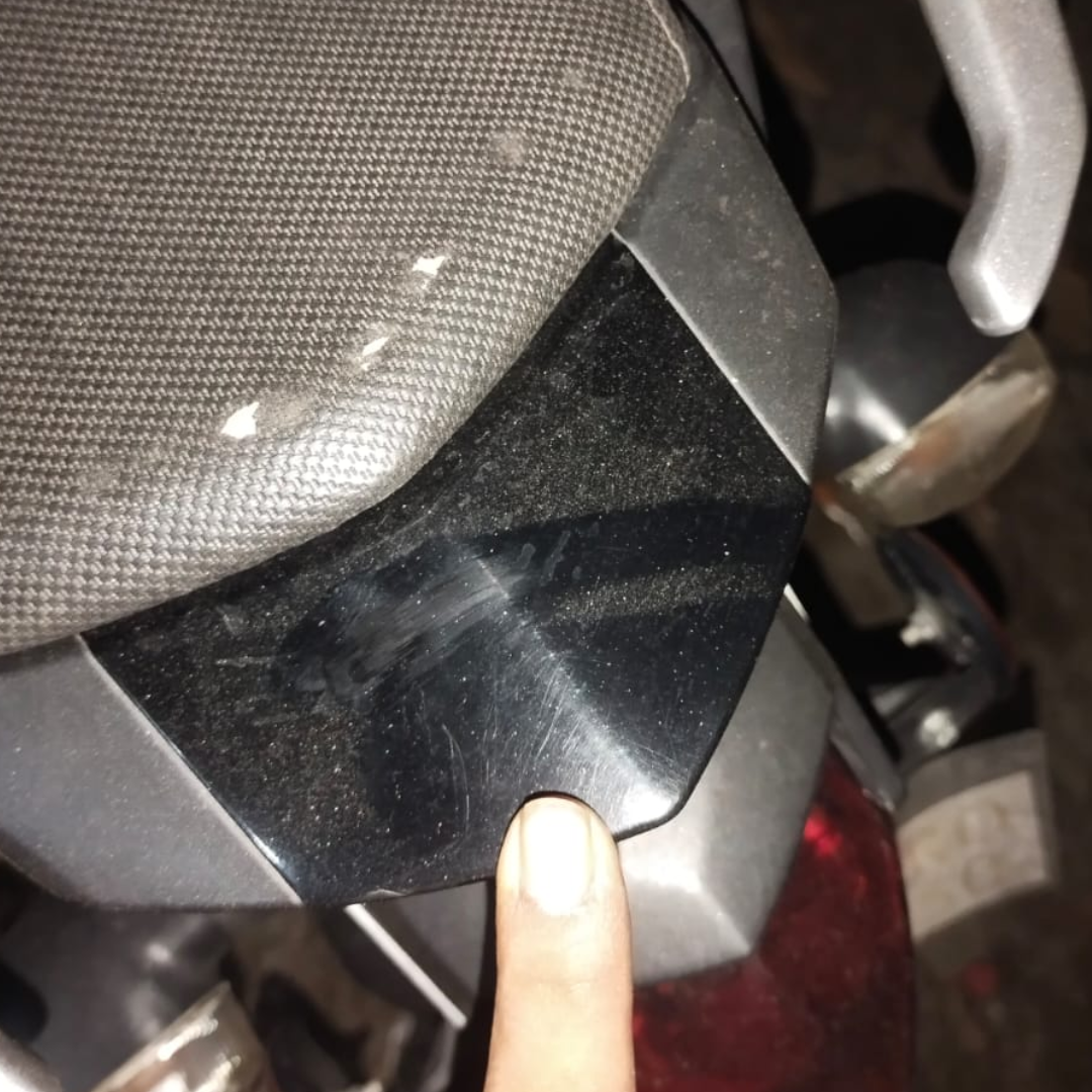 Back Panel Middle Part FZS V2 Cover Side 5- 2GS-XF17C-00-P6 image
