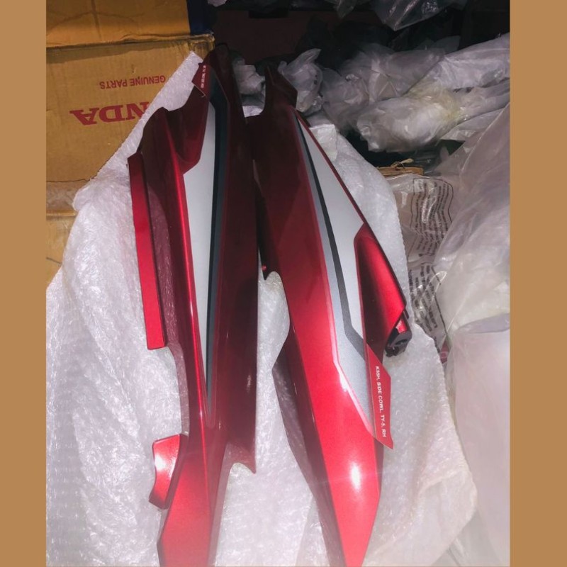Back Panel Red Color Livo 2017 image