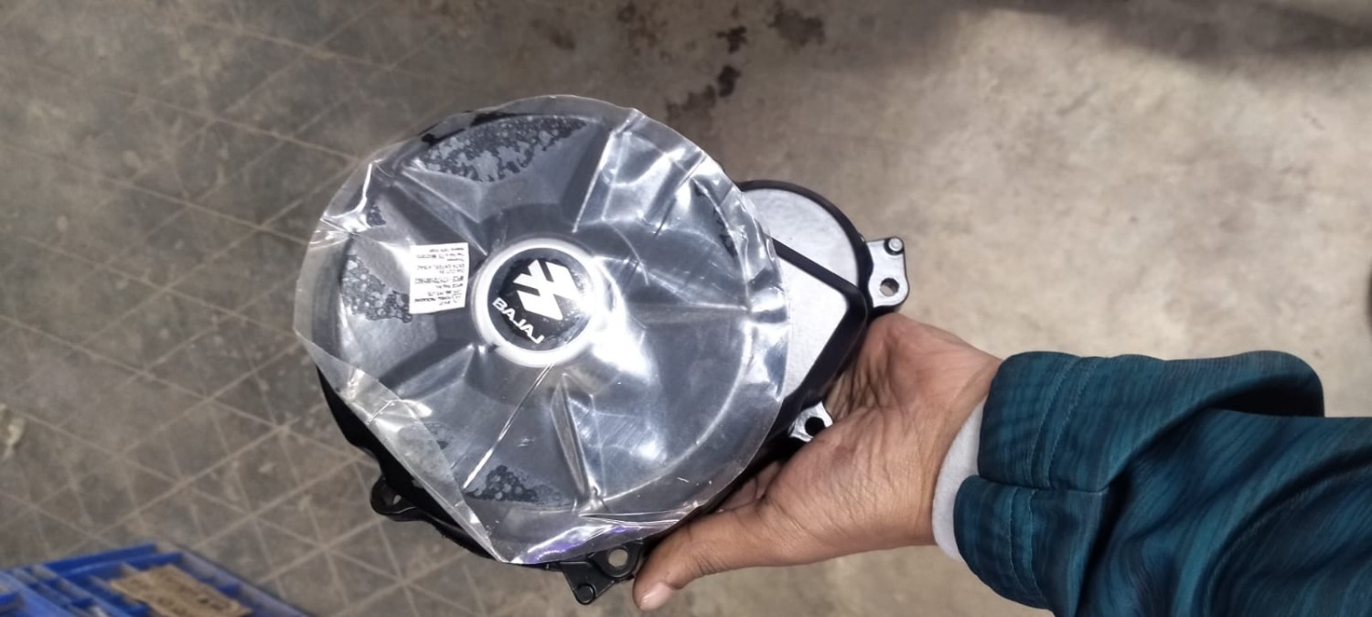 Bajaj Pulsar NS 160 CC Magnet Cover image