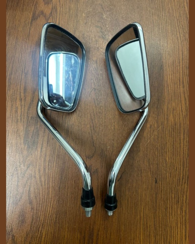 Mirror / Looking Glass Avenger 220 CC image