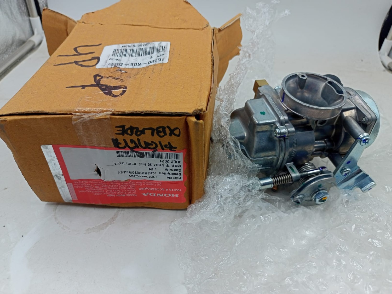 Carburetor Honda X-Blade image