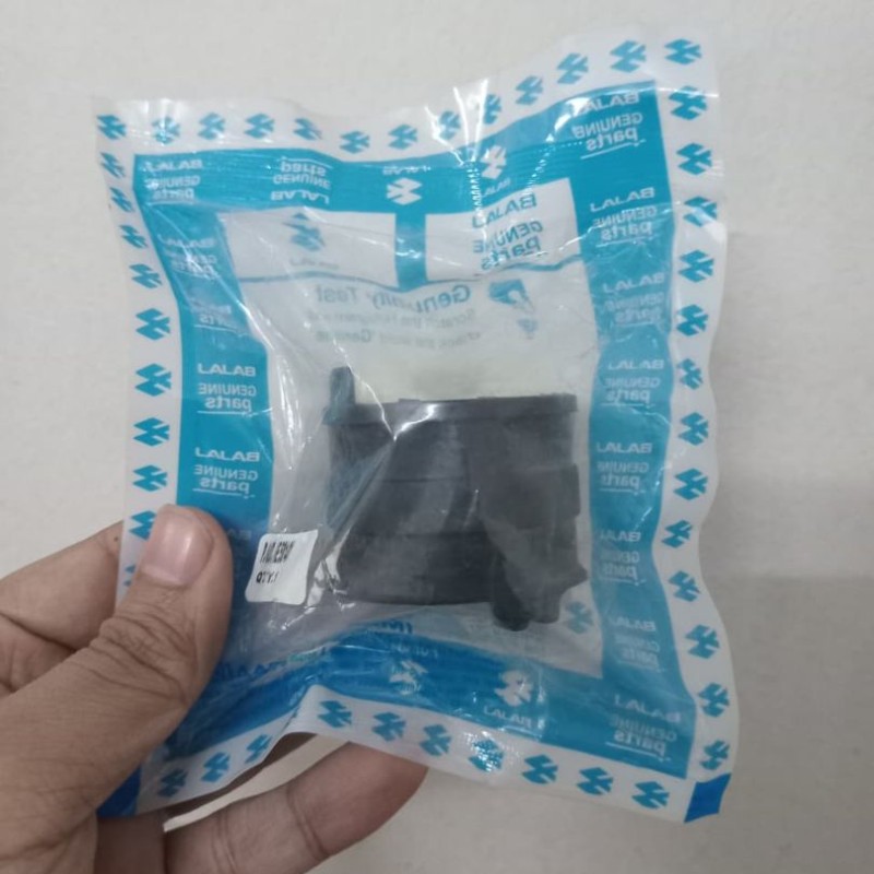 Carburetor Manifold Rubber Pulsar 135cc, SLEEVE CANBURETO, JE581401 image