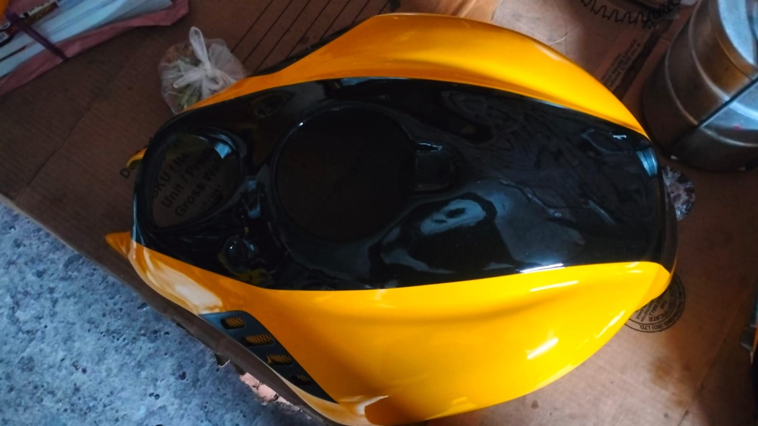 Condom Tank Latest Model Suzuki GSXR 150 image