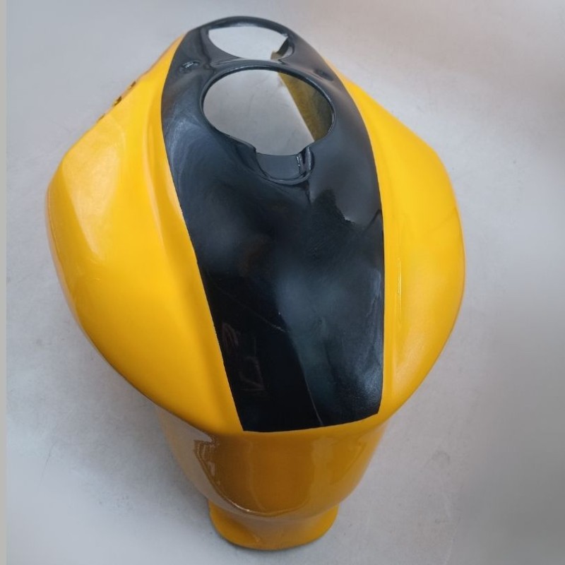 Condom Tank Latest Model Suzuki GSXR 150 image