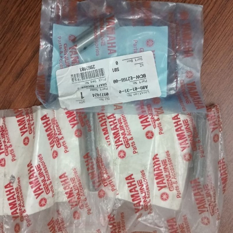 Rocket Pin 3 Piece R15 V3 BS4 / BS6, SHAFT, ROCKER 2 21C-E2156-00, SHAFT ROCKER 3 BCW-E2166-00 image