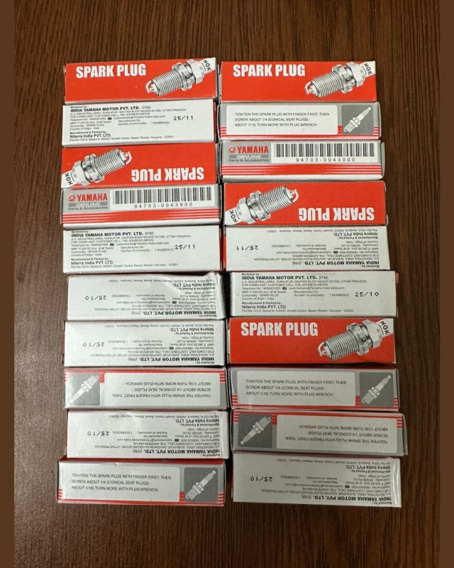 Original Yamaha Spark Plug For R15 / MT 15 (20 Piece), 94703-0043900 image