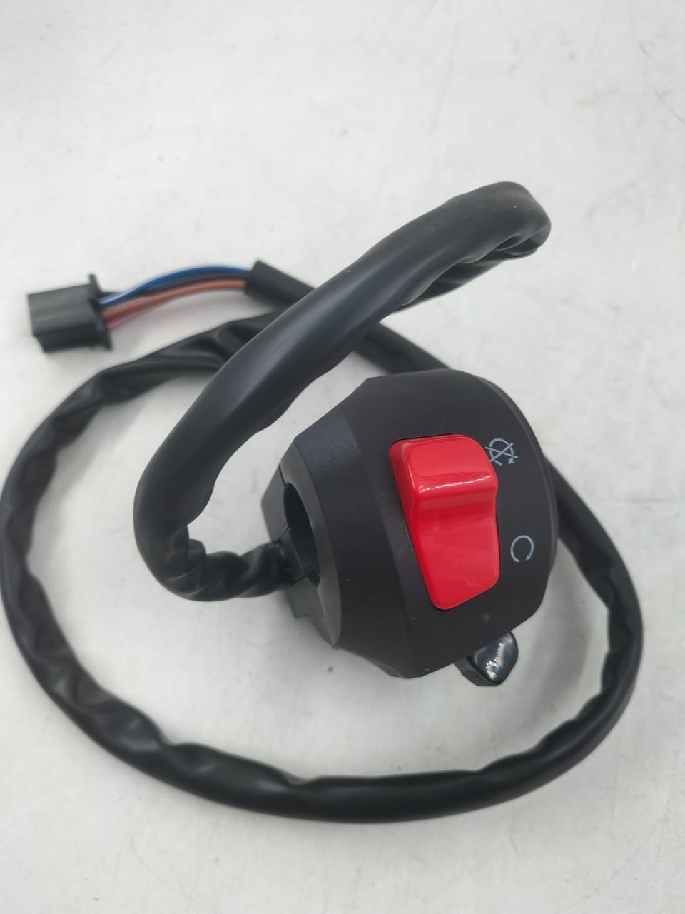 FZS V2 Switch Chapa Left Side image