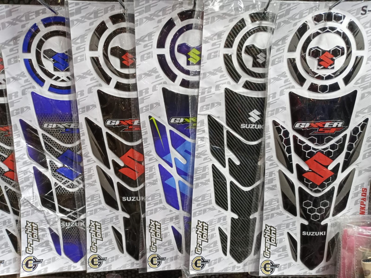 Gixxer SF Tank Pad Set image