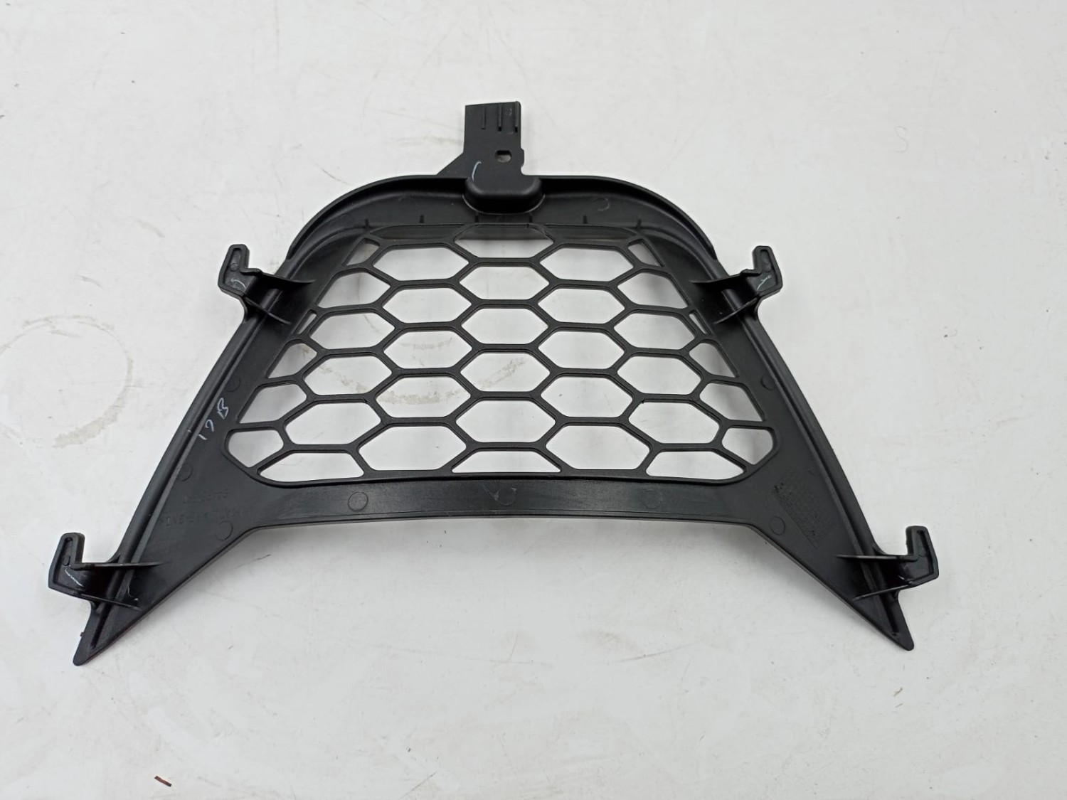 Gixxer SF V1 Engine Guard Jali image