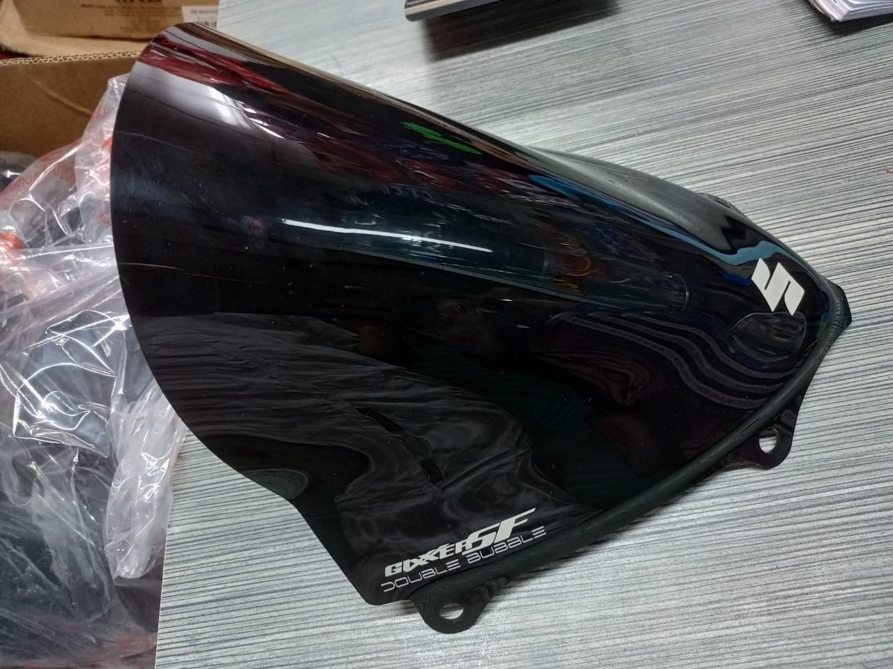 Gixxer Sf 2018 Black Visor image