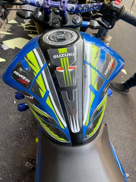 Gixxer Sf V2 Tank Pad image