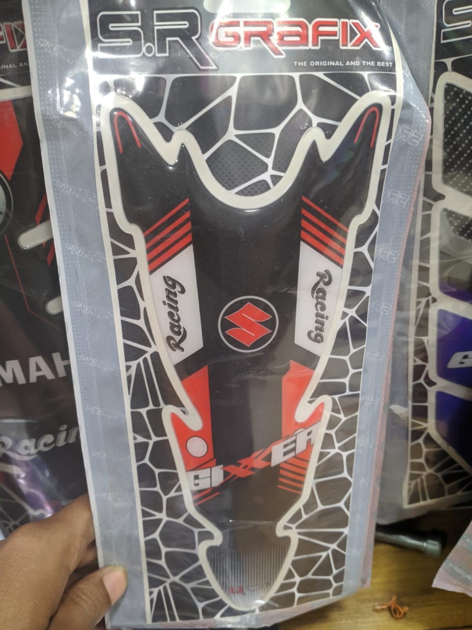 Gixxer Tank Pad image