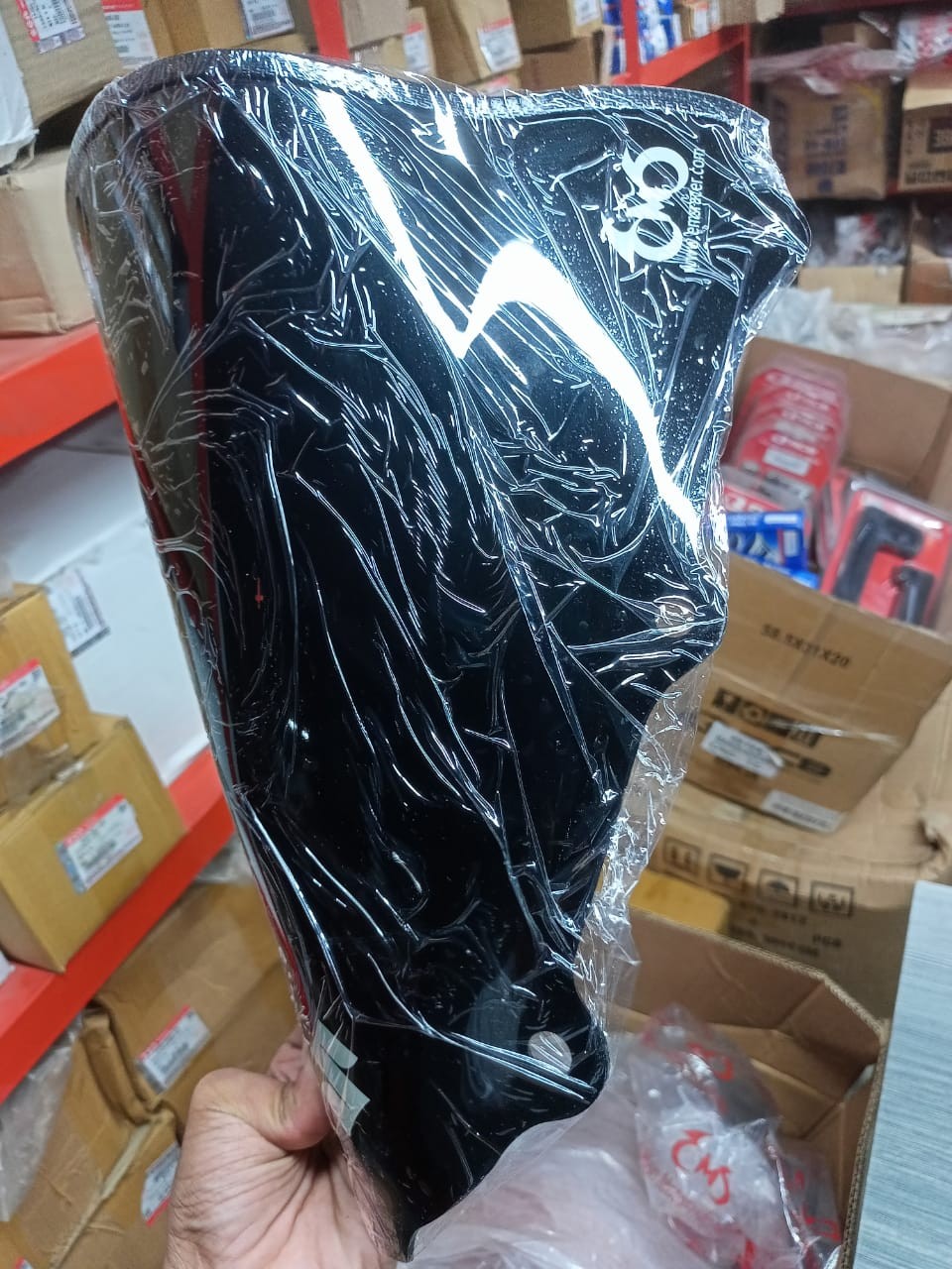 Gsxr 150 Corsa Black Visor image