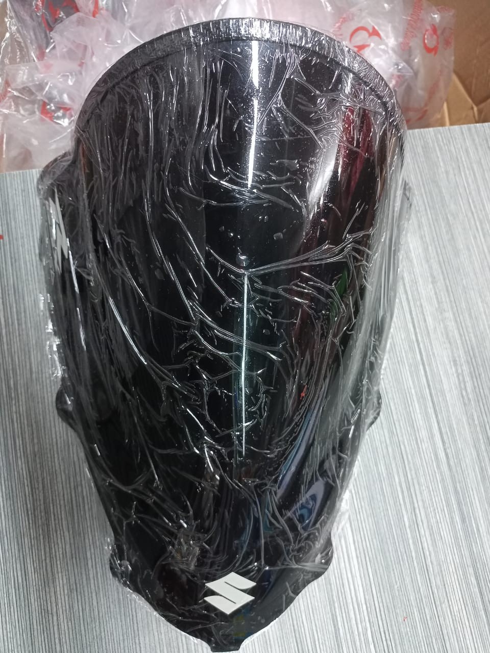 Gsxr 150 Corsa Black Visor image