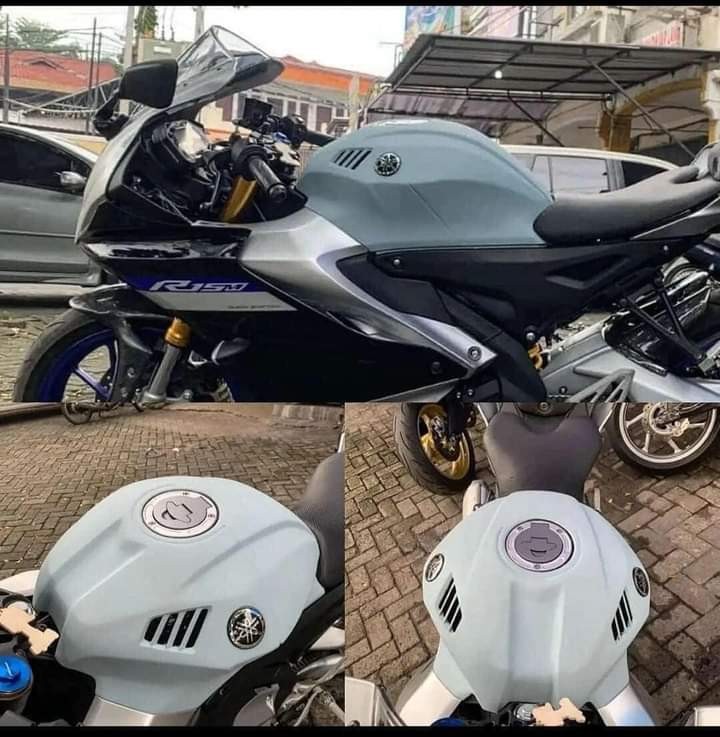 R15 v4 / R15 M Tank cover condom tank image