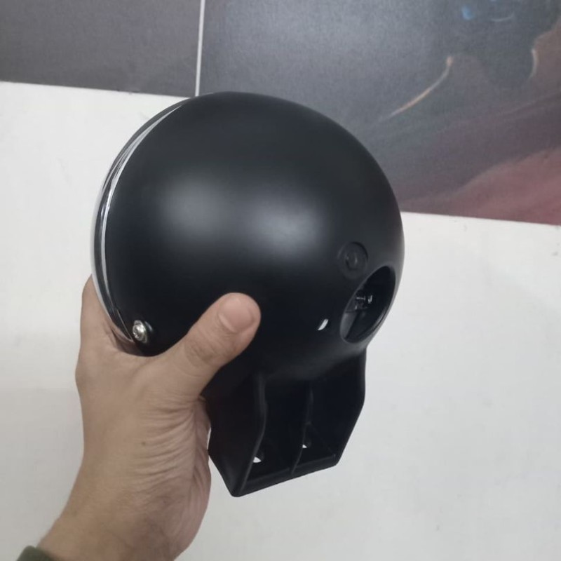 Headlight Avenger 150 CC image