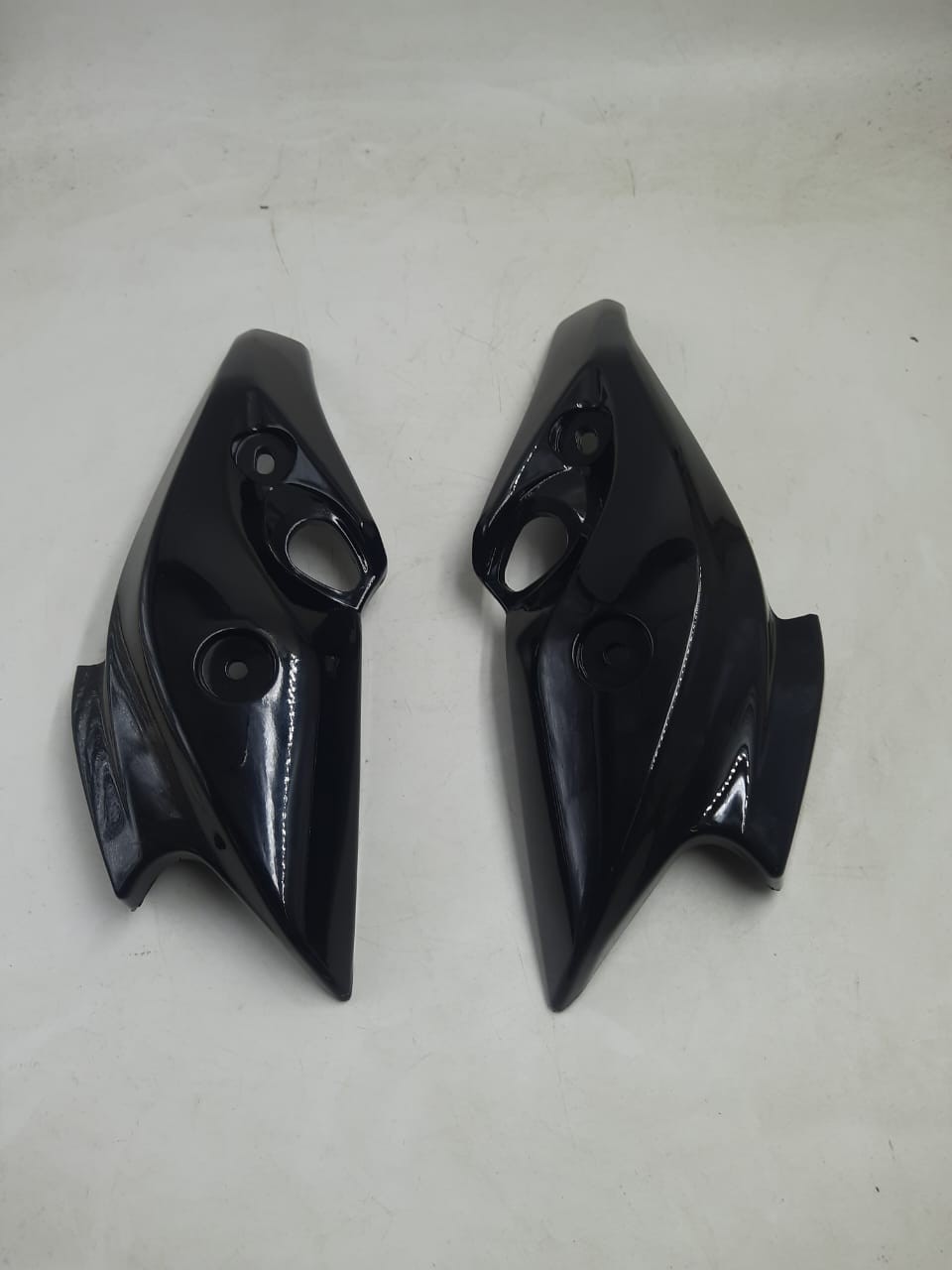 Headlight Complete Set FZS V1 image
