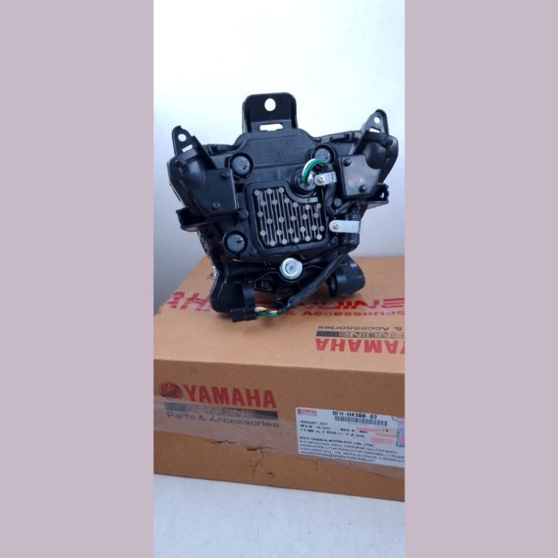 Headlight FZS V4, HEADLIGHT ASSY BFH-H4300-02 image