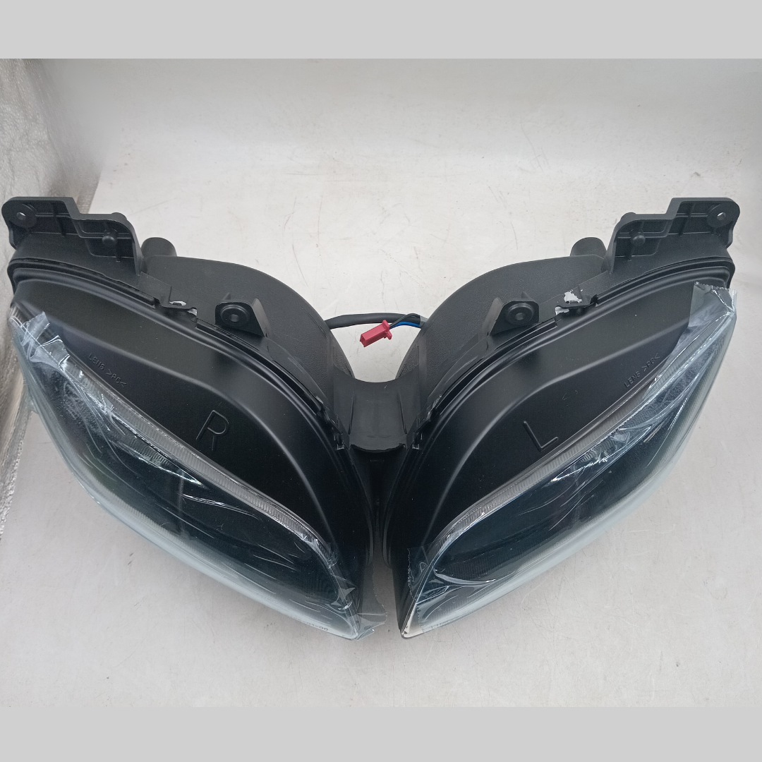 Headlight Fazer V2 (Lumax Brand) image
