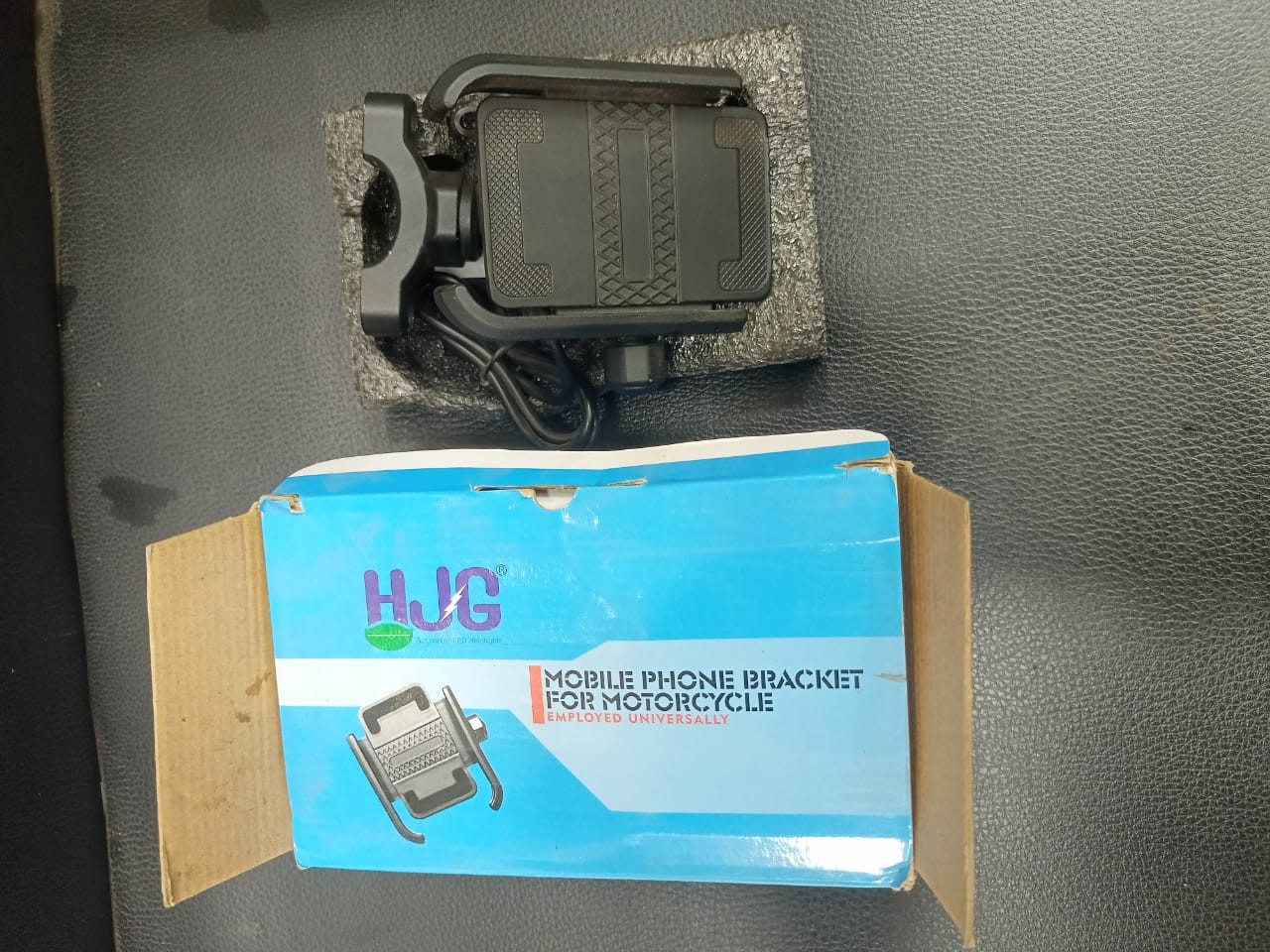 Hjg mobile holder with charger image
