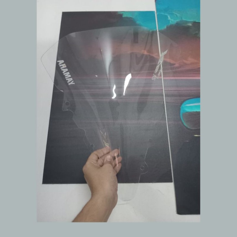 Transparent Windshield / Visor R15 V2 image