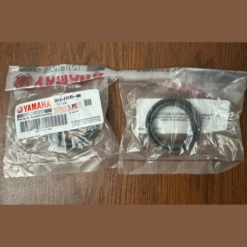 Front Suspension Oil Seal (2 piece) R15 V4 Indo BK6-F3145-00 BK6-F3145-00 image