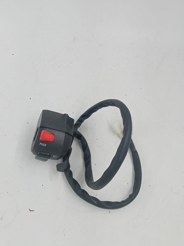Left Side Switch Chapa FZS V1 image