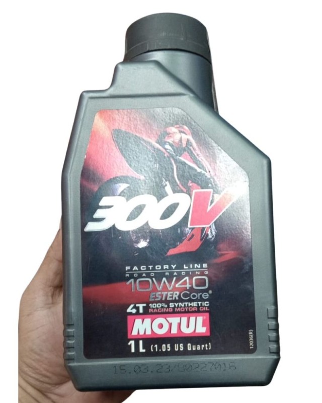 MOTUL 300V 4T 10W-40 FULL SYNTHETIC 1L (FRANCE) image