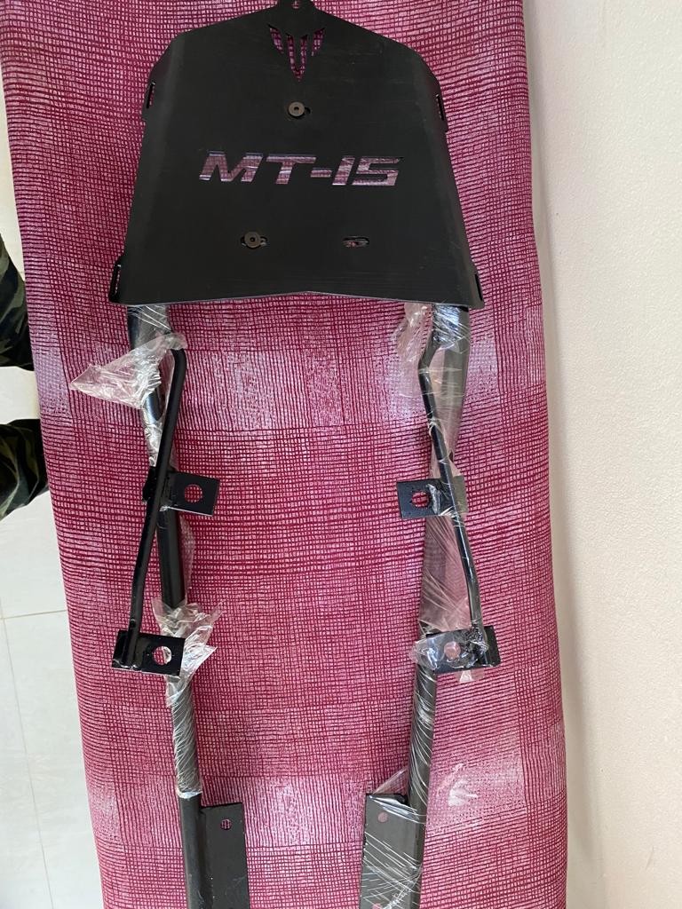 MT-15 Back Rack image