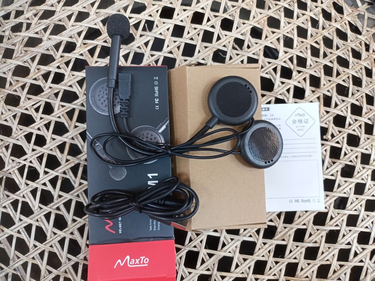 Maxto M1 Helmet Wireless Headset image
