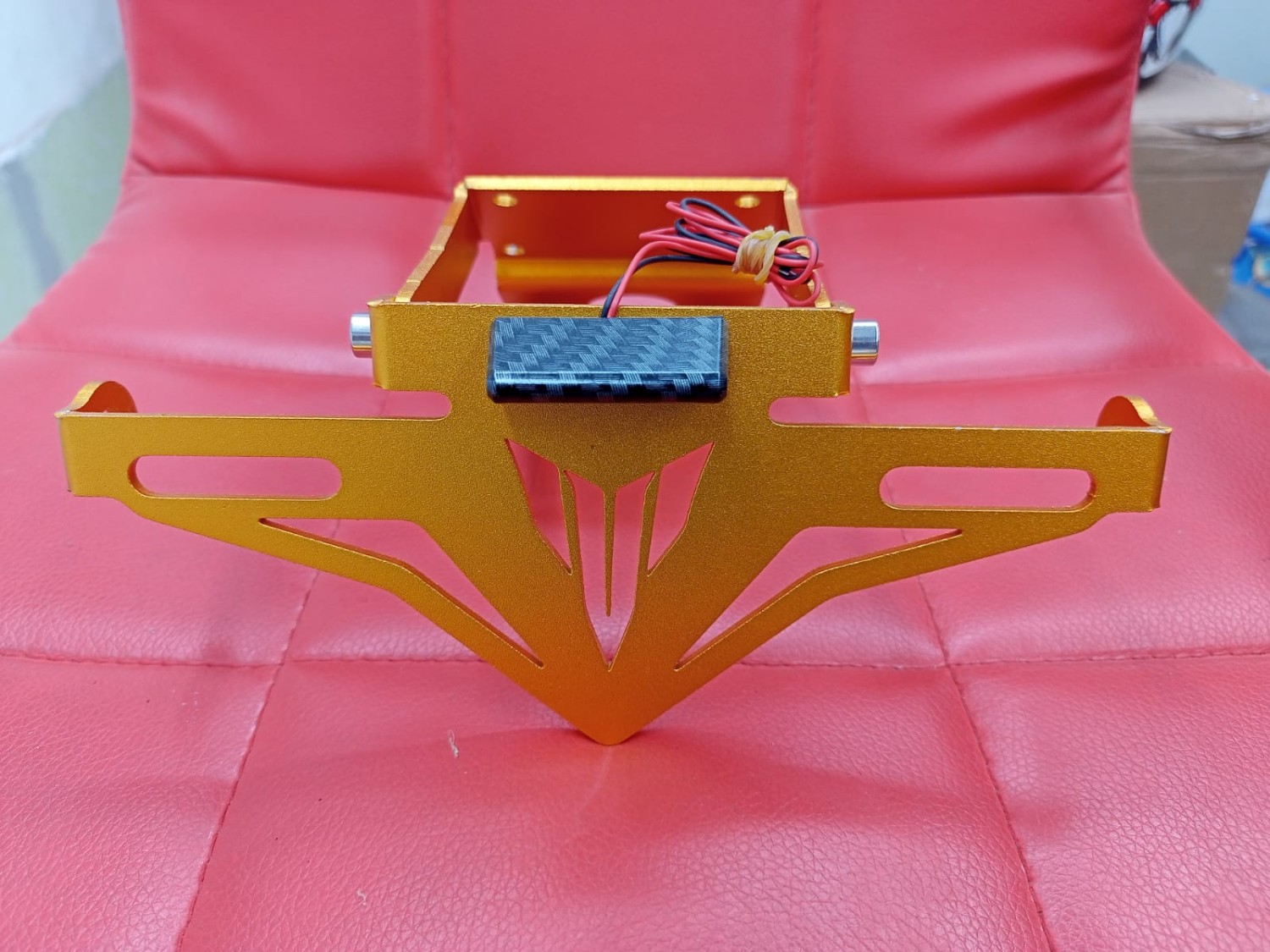 MT-15 Number Plate Holder / Tail Tidy image