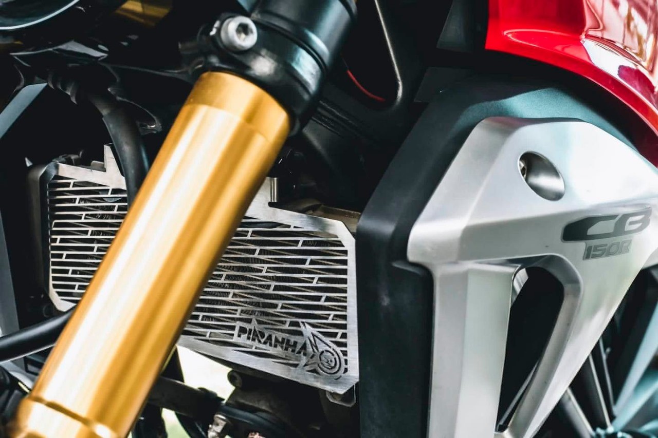 Piranha Radiator Guard for Honda CB150R Exmotion image