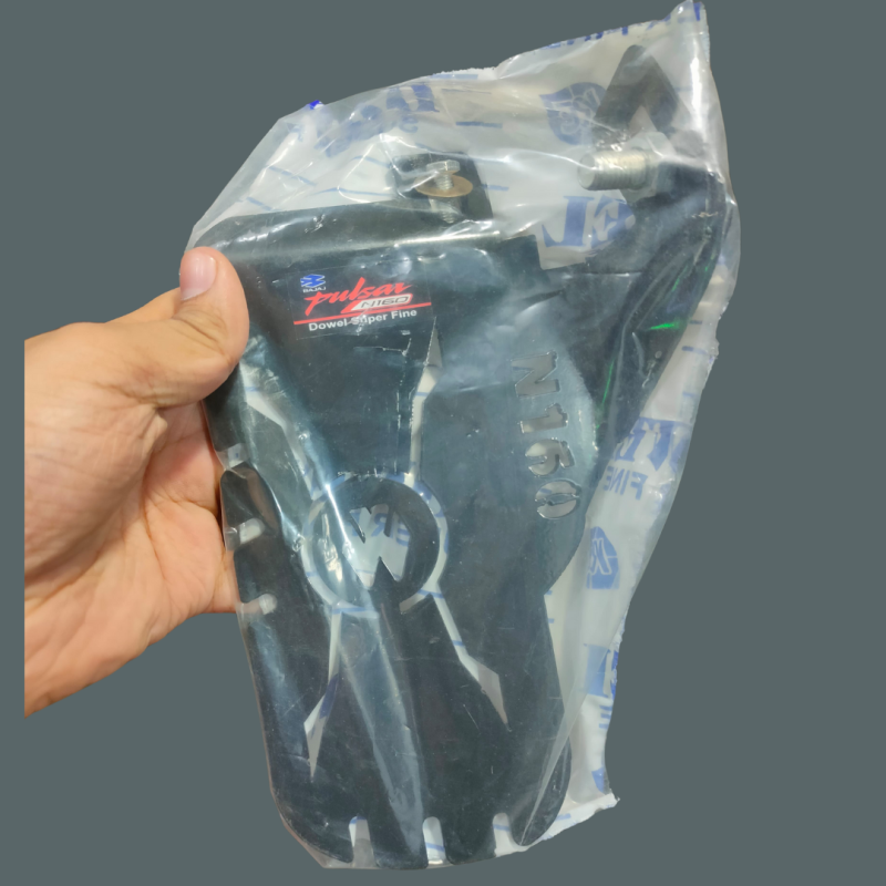 Pulsar N160 Foot stand Saree guard image