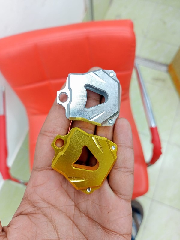 R15 V4 n R15M key cover image