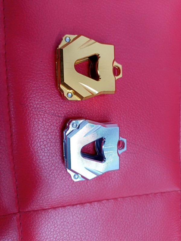 R15 V4 n R15M key cover image