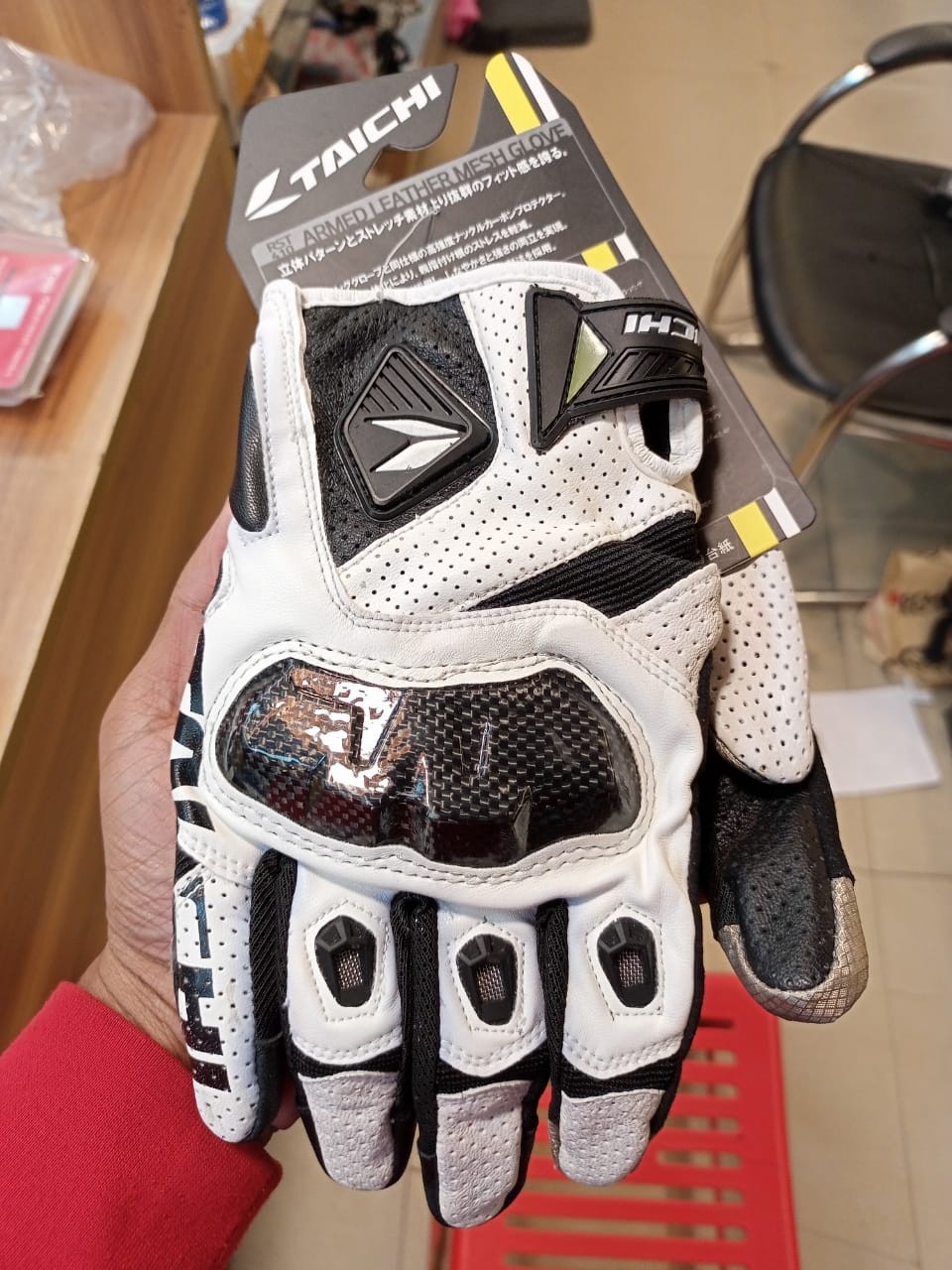 RS TAICHI RST410 Leather Punch Carbon Fiber Motorbike Gloves image