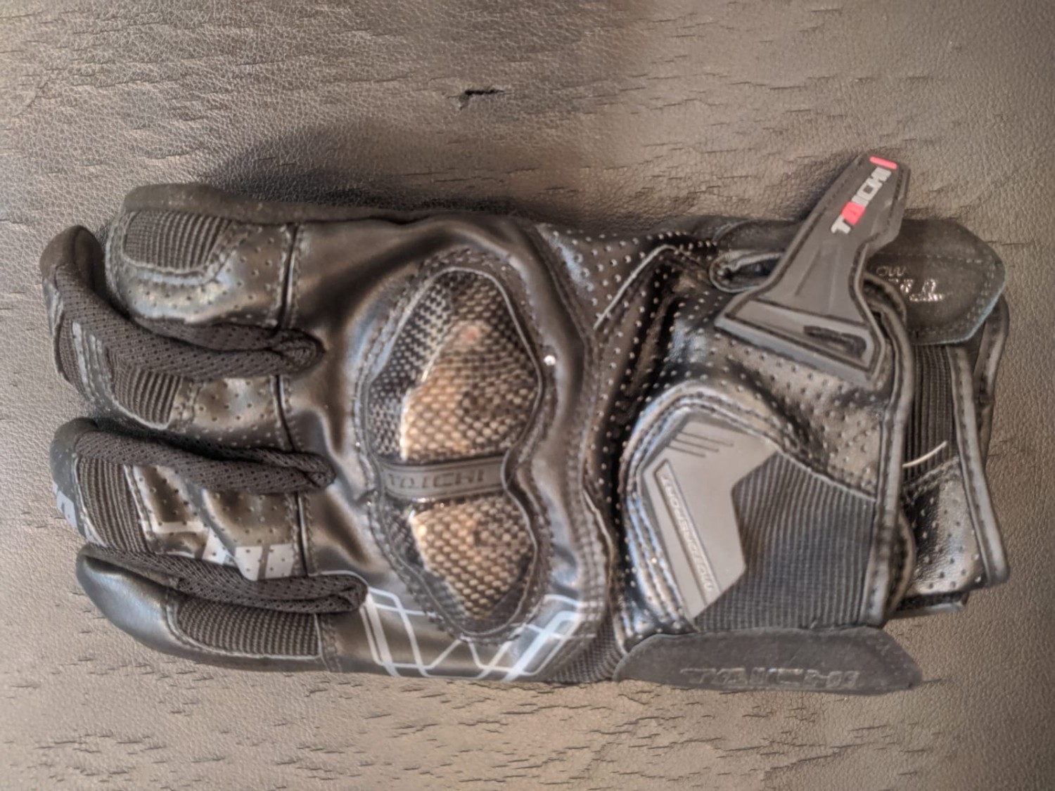 RS Taichi Armed Mesh Glove image