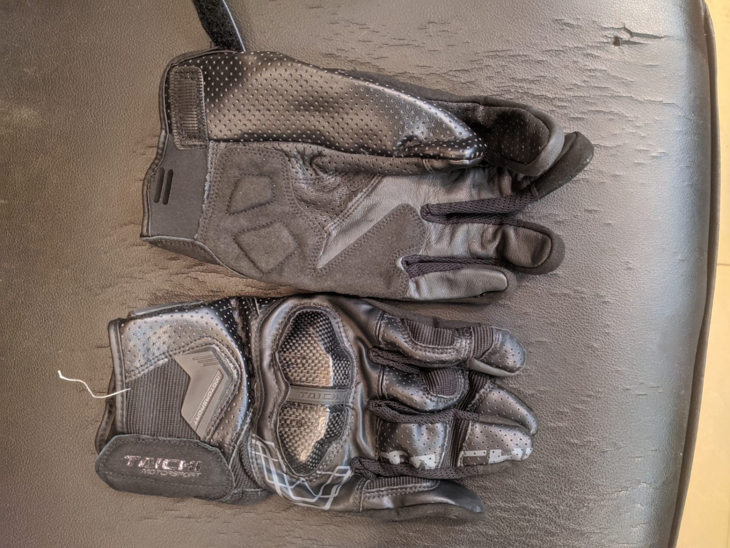 RS Taichi Armed Mesh Glove image