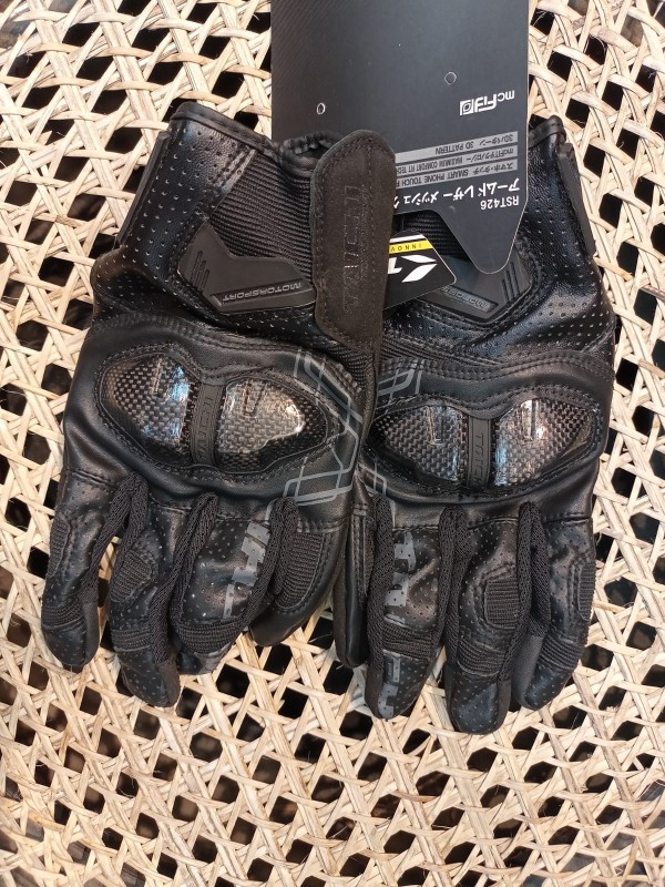 RS Taichi Armed Mesh Glove image