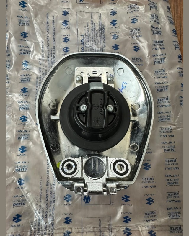 Fuel Tank Cap Bajaj V15, CAP FUEL TANK, JH171033 image