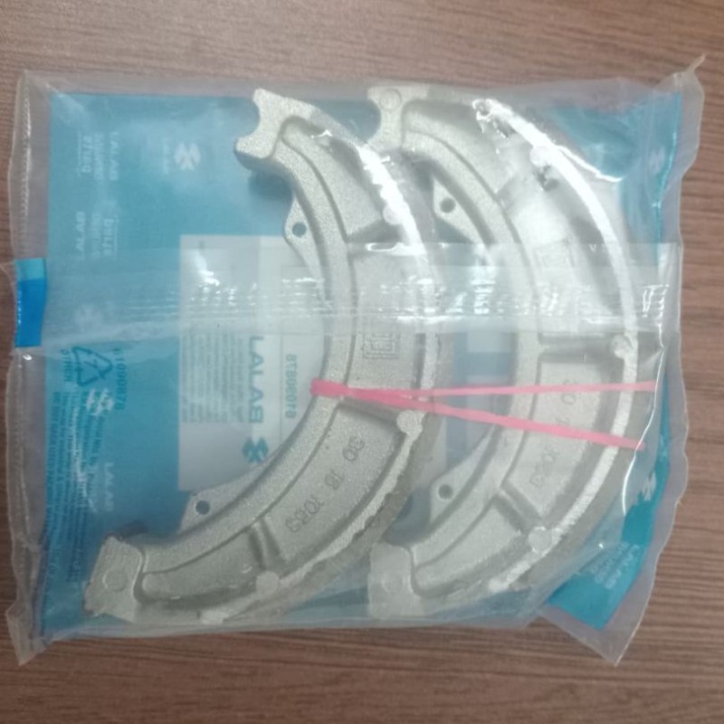 Rear Brake Shoe Pulsar 150 ug3, SHOE - BRAKE WIT,. 30151105 image