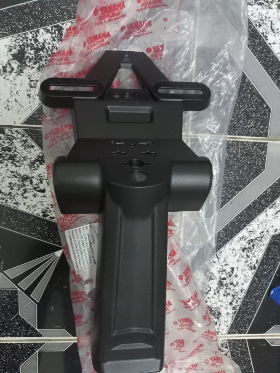 Rear Fender number Plate Holder R15 V3 Indian image