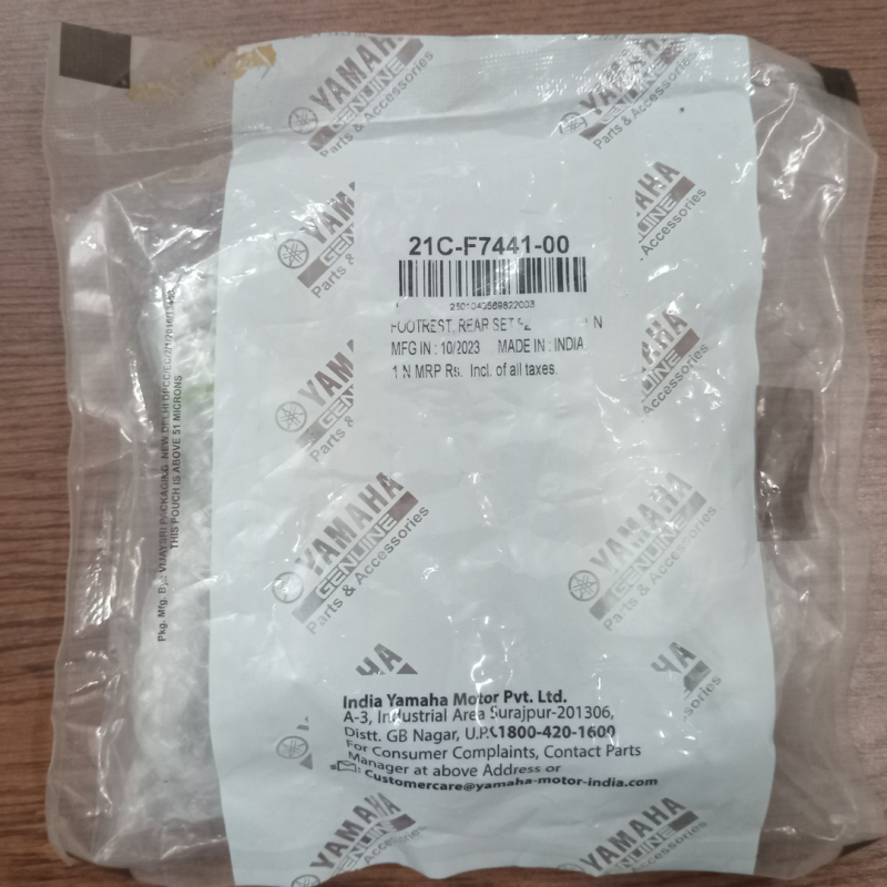 Rear Footrest FZS V3 Delux, Footrest Rear Set 21C-F7441-00 image