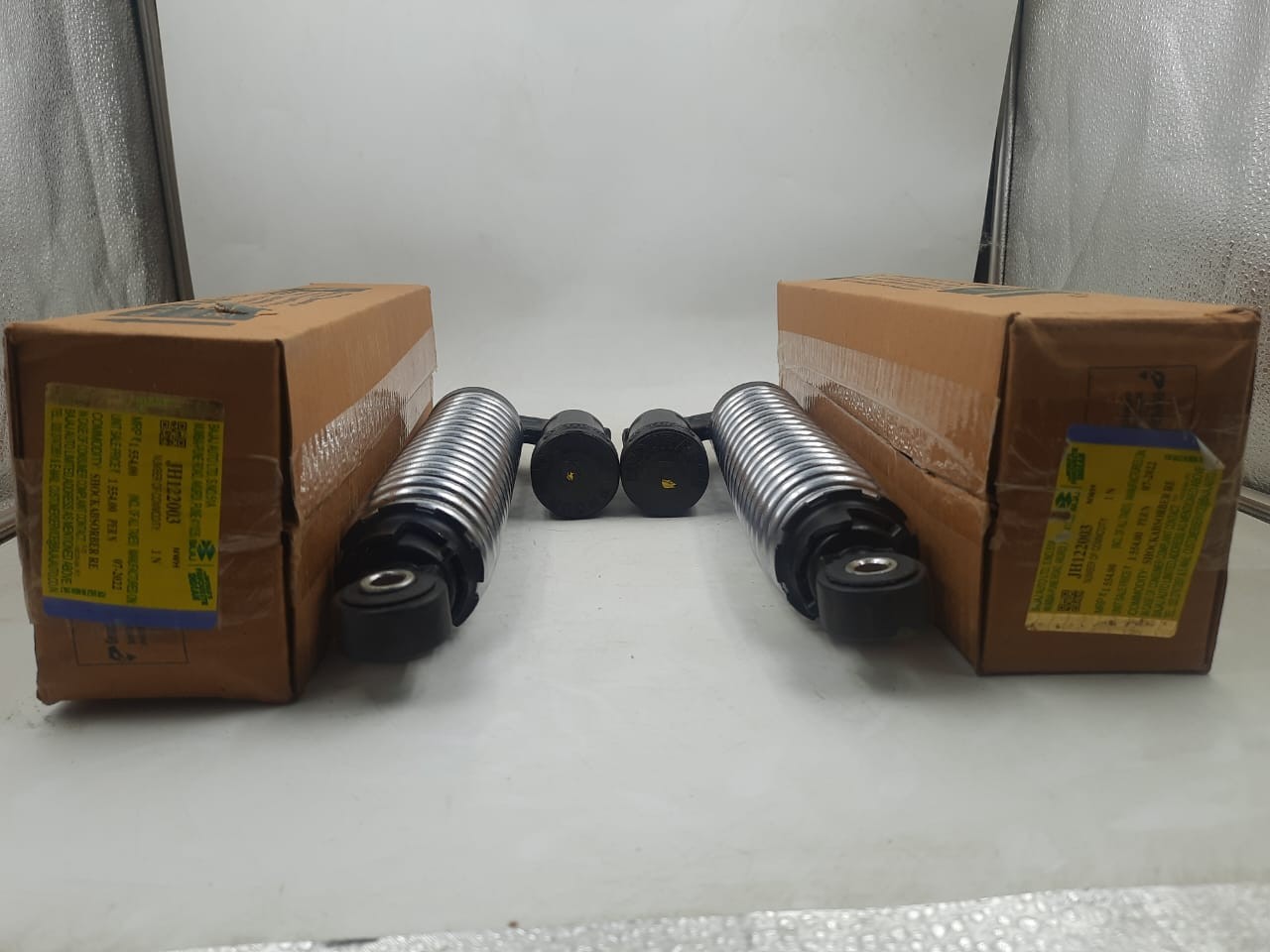 Rear Shock Absorber Bajaj V15 image